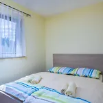 Mit Klimaanlage Und Balkon By Interhome * Klimno