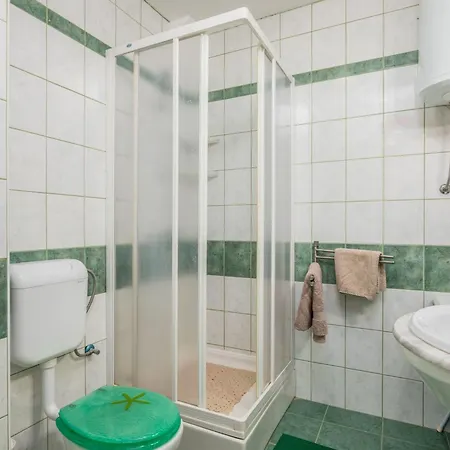 Mit Klimaanlage Und Balkon By Interhome Apartamento Klimno