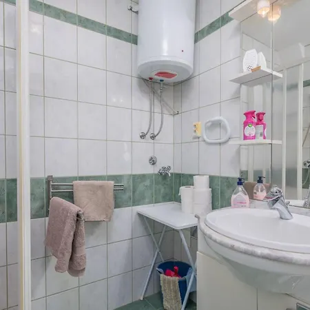 Apartamento Mit Klimaanlage Und Balkon By Interhome
