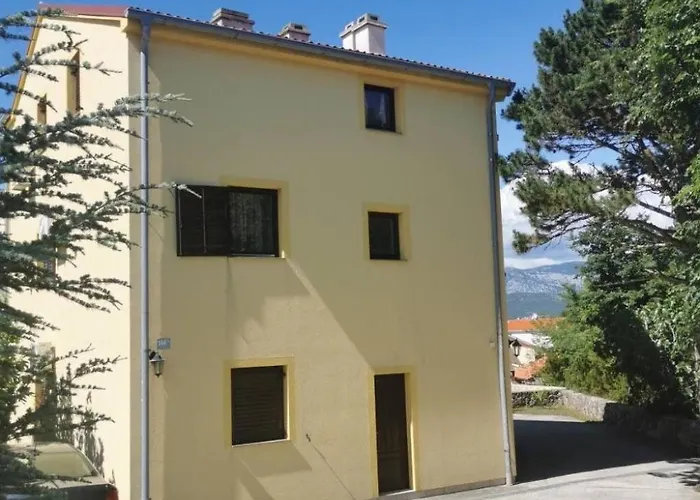Apartamento Mit Klimaanlage Und Balkon By Interhome Klimno
